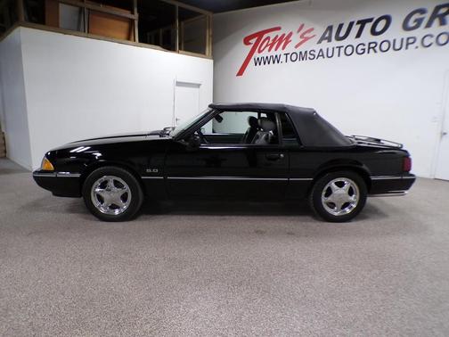 1988 Ford Mustang LX