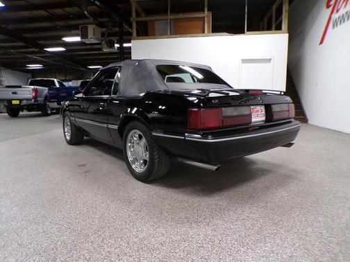 1988 Ford Mustang LX