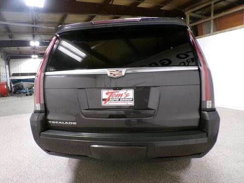 2017 Cadillac Escalade ESV Luxury