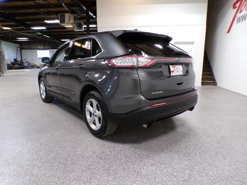 Magnetic Metallic 2017 Ford Edge SE