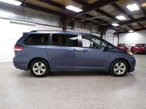 2014 Toyota Sienna LE