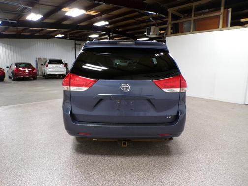 2014 Toyota Sienna LE