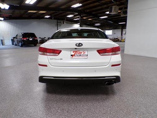 Snow White Pearl 2019 Kia Optima LX