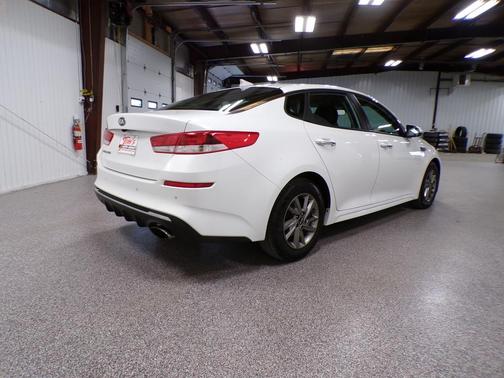 Snow White Pearl 2019 Kia Optima LX