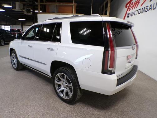 2016 Cadillac Escalade Premium