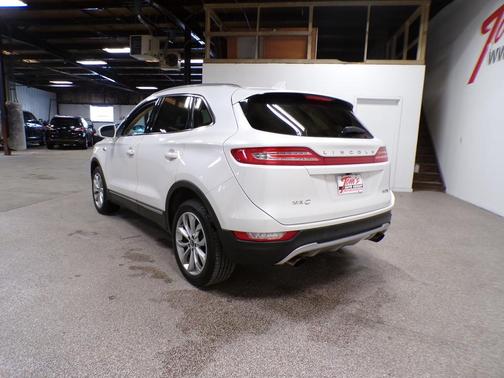 2016 Lincoln MKC Select