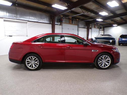 2018 Ford Taurus Limited