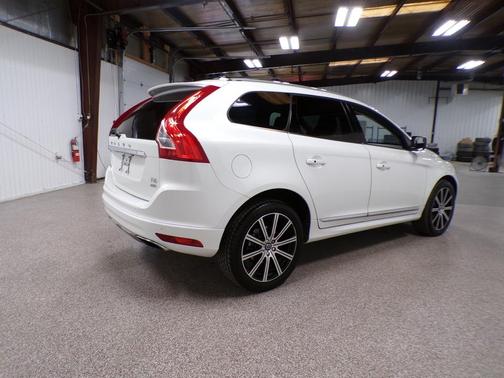 2017 Volvo XC60 T6 Inscription