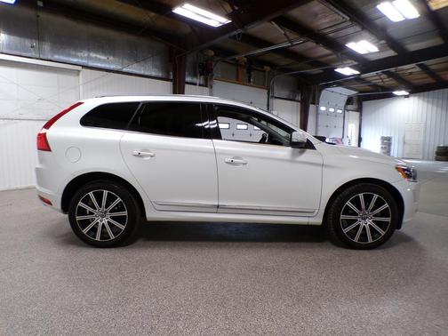 2017 Volvo XC60 T6 Inscription