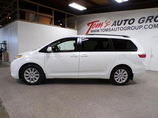 2015 Toyota Sienna LE