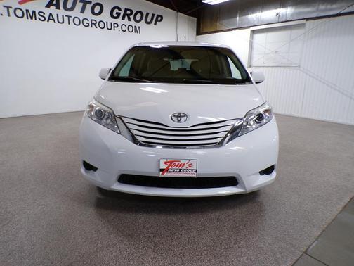 2015 Toyota Sienna LE