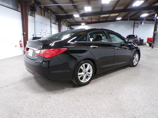 2012 Hyundai SONATA Limited