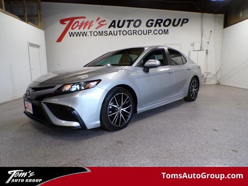 Silver 2021 Toyota Camry SE