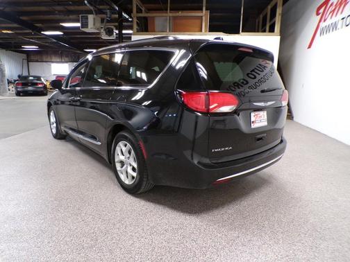 2018 Chrysler Pacifica Touring-L Plus