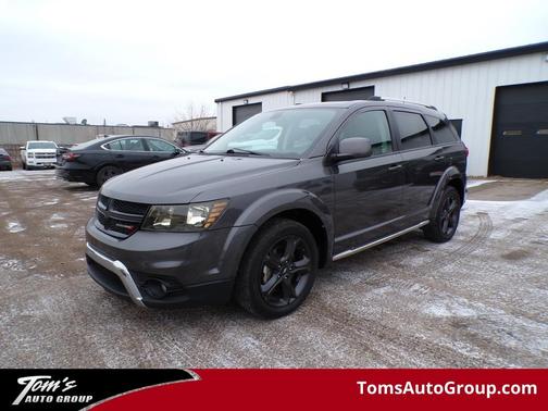 Granite Pearlcoat 2020 Dodge Journey Crossroad