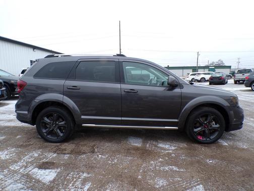 Granite Pearlcoat 2020 Dodge Journey Crossroad