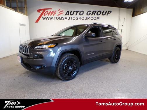 Granite Crystal Clearcoat Metallic 2017 Jeep Cherokee Latitude