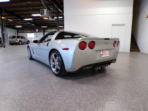 Machine Silver Metallic 2007 Chevrolet Corvette Base