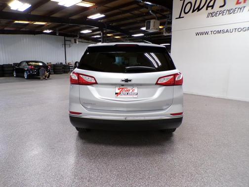 Silver Ice Metallic 2020 Chevrolet Equinox 1LT