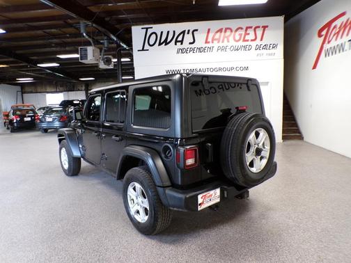 Black Clearcoat 2020 Jeep Wrangler Unlimited Sport