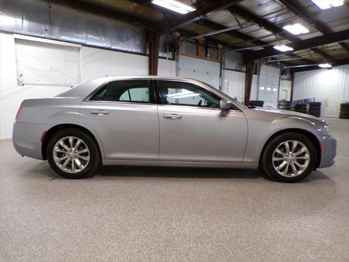 2015 Chrysler 300 Limited
