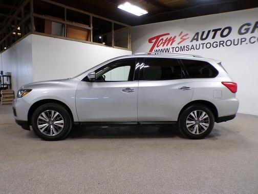 Brilliant Silver Metallic 2020 Nissan Pathfinder SL