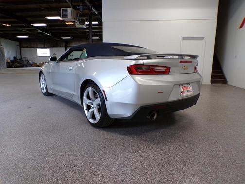 Silver Ice Metallic 2018 Chevrolet Camaro 1LT