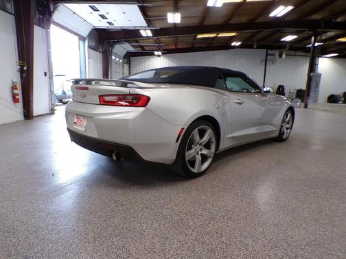Silver Ice Metallic 2018 Chevrolet Camaro 1LT