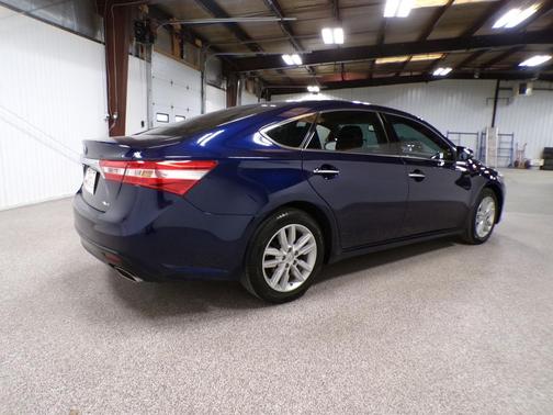 2013 Toyota Avalon XLE