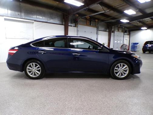 2013 Toyota Avalon XLE