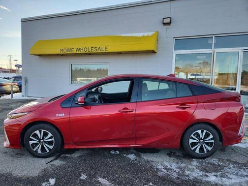 2017 Toyota Prius Prime PREMIUM