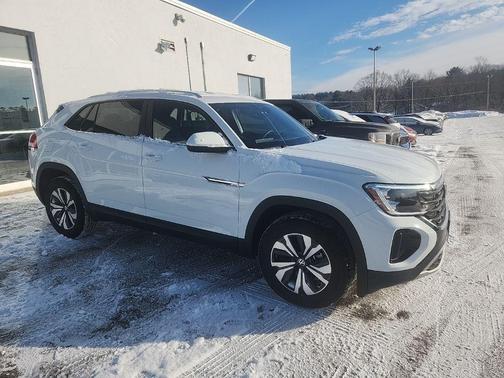 2025 Volkswagen Atlas Cross Sport 2.0T SE