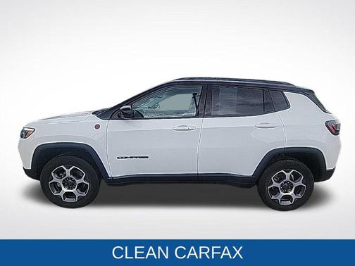 Bright White Clearcoat 2022 Jeep Compass TRAILHAWK
