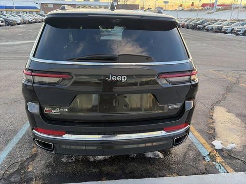 2022 Jeep Grand Cherokee OVERLAND