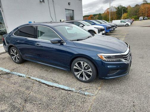 2022 Volkswagen Passat 2.0T SE