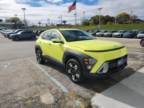 2024 Hyundai KONA SEL