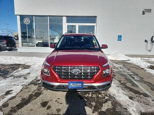 2025 Hyundai VENUE SEL