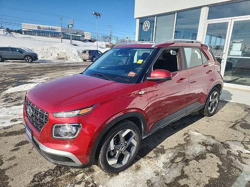 2025 Hyundai VENUE SEL