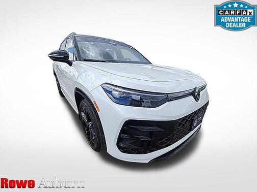 Opal White W/Black Roof 2025 Volkswagen Tiguan 2.0T SE R-Line Black