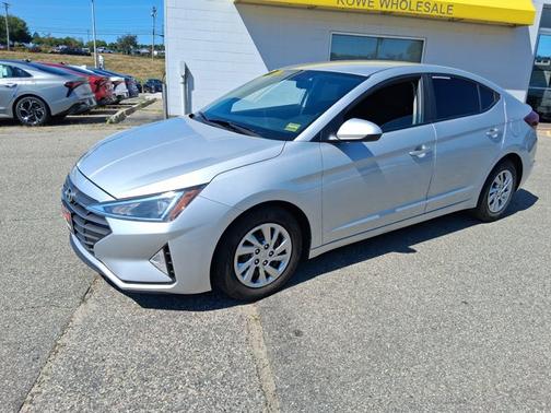2019 Hyundai ELANTRA SE