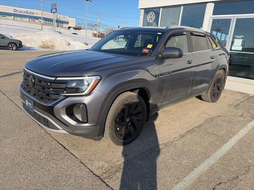 2024 Volkswagen Atlas Cross Sport 2.0T SE w/ Technology