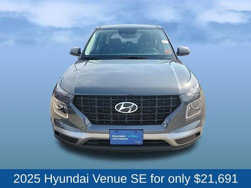 2025 Hyundai VENUE SE