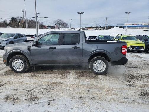 2023 Ford Maverick XL