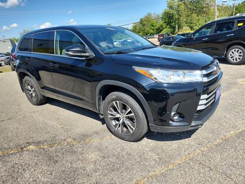 2017 Toyota Highlander SPORT