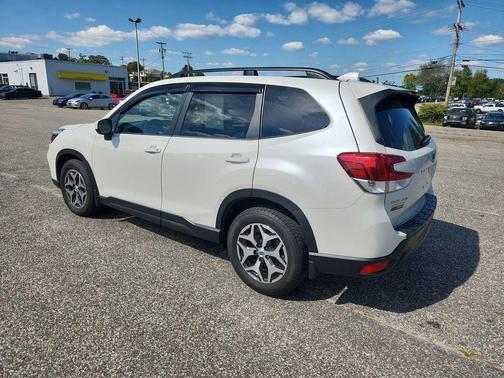 2019 Subaru Forester PREMIUM