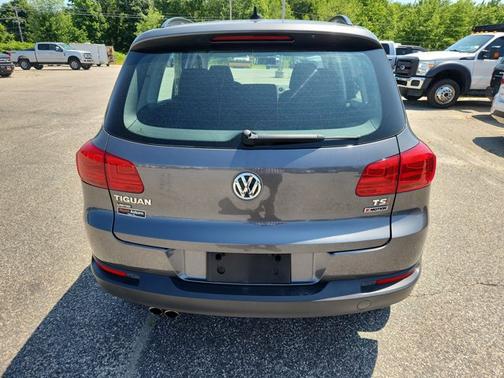 2018 Volkswagen Tiguan Limited 2.0T