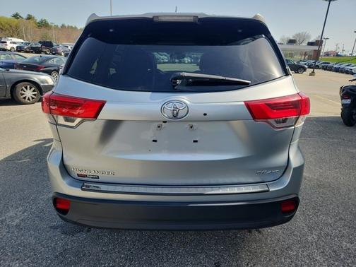 2018 Toyota Highlander SPORT