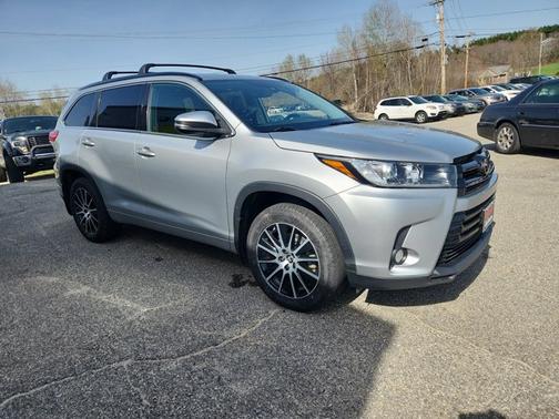 2018 Toyota Highlander SPORT