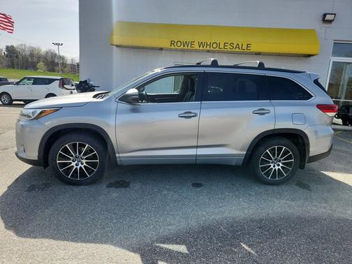 2018 Toyota Highlander SPORT