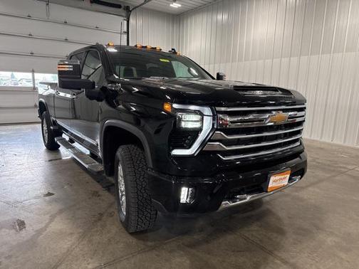 2025 Chevrolet Silverado 3500 High Country